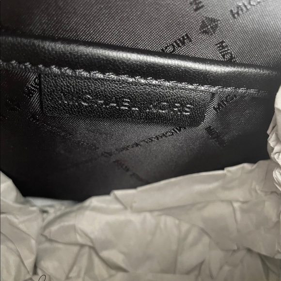 ❌❌SOLD❌❌ New Michael Kors Crossbody Handbag - Picture 8 of 9